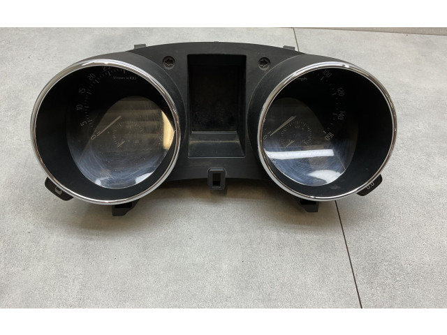 Панель приборов 5L0920940K   Skoda Yeti (5L)       