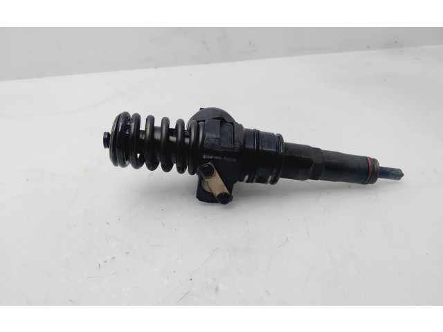 Форсунка 038130073AG Volkswagen Jetta V