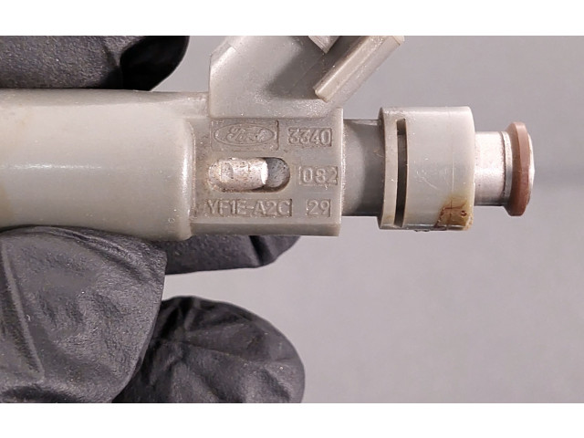 Форсунка YF1EA2C3340 Ford Taurus