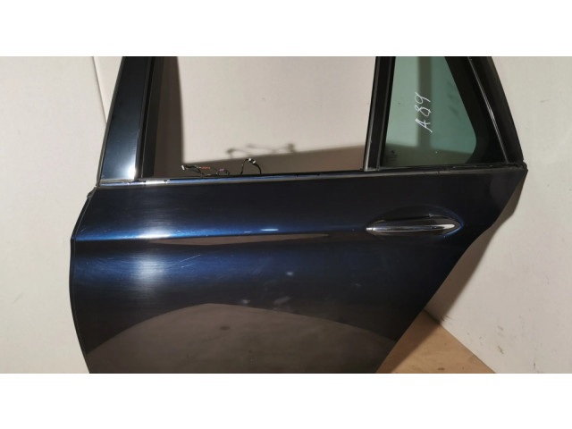 Задняя дверь