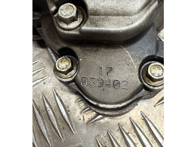 Масляный насос   4103750, 17039402  Jeep Grand Cherokee 