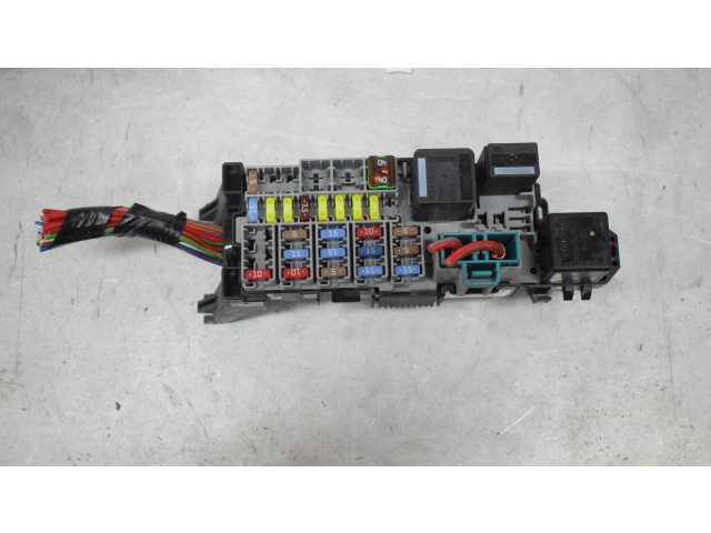 Блок предохранителей Volvo S60