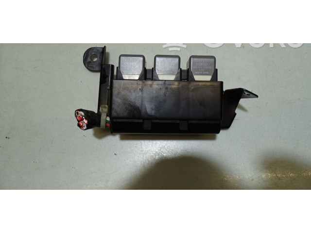 Блок предохранителей RB203300B Subaru Forester SH