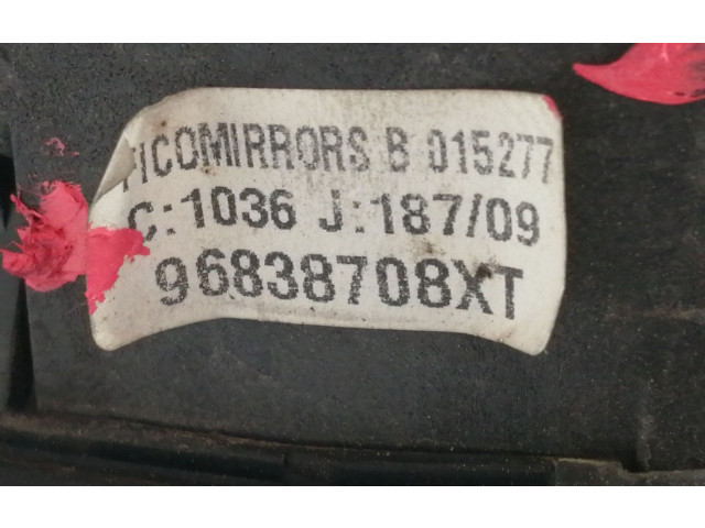 Zpětné zrcátko Peugeot 5008 2010 96838708XT