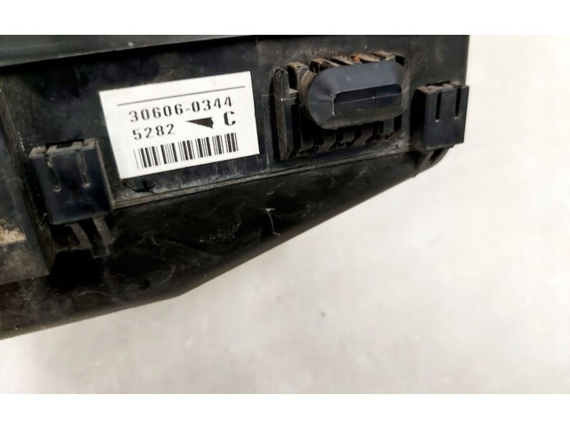 Ящик предохранителей (комплект) MR587807 Mitsubishi Endeavor