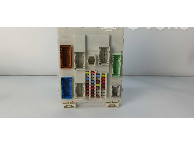 Pojistková skříňka Řídící jednotka BSM 31453132   Volvo V40 2016