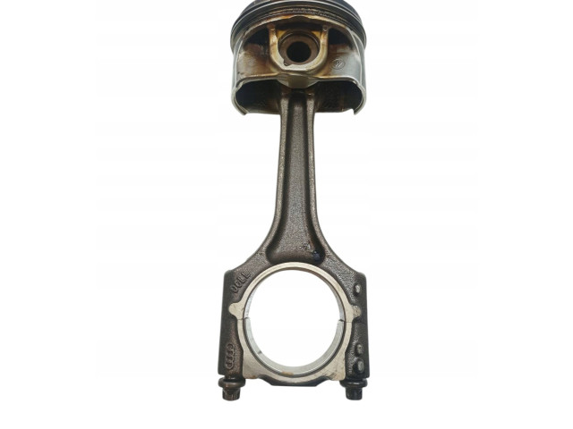  Поршень с шатуном  82LJ99X, TFSI  Audi A3 S3 8V  