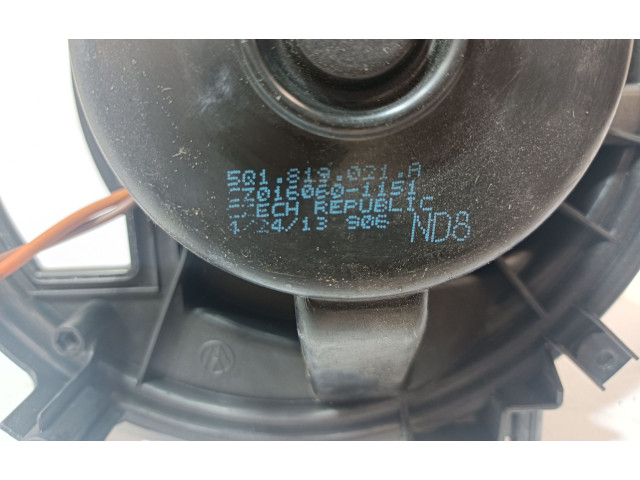 Вентилятор печки 5Q1819021 Volkswagen Golf VII
