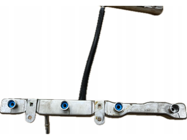 Vstřikovací lišta 53013888AD Dodge Charger