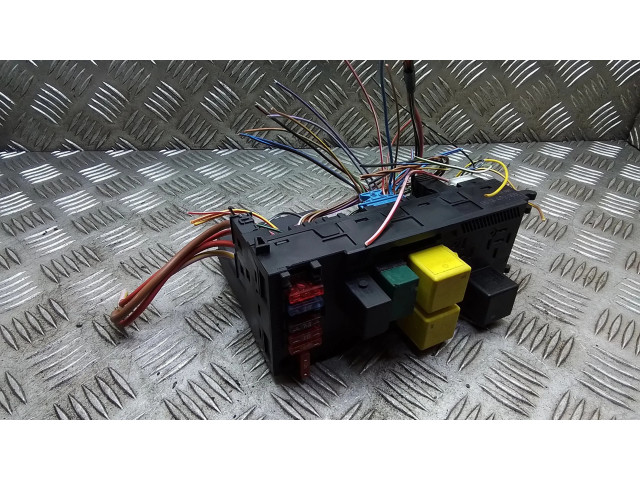 Pojistková skříňka 0225455332 Mercedes-Benz E W210 2000