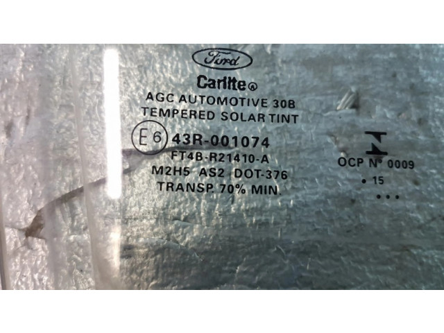 Основное стекло передних дверей (четырехдверного автомобиля)