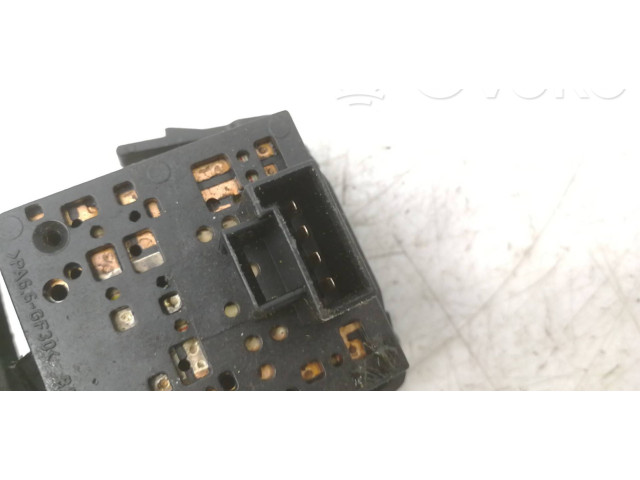 Ручка стеклоочистителей 09185413, 09185414 Opel Meriva A