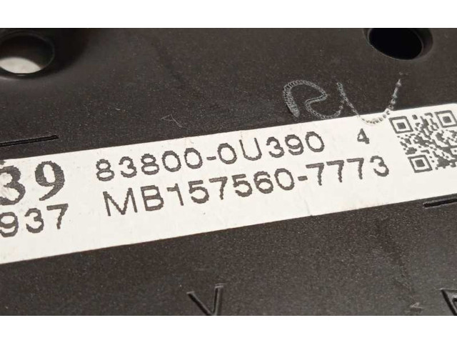 Přístrojová deska Toyota Yaris 2015 838000U390