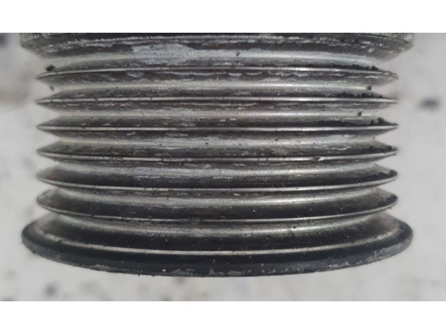 Генератор    Renault Clio III