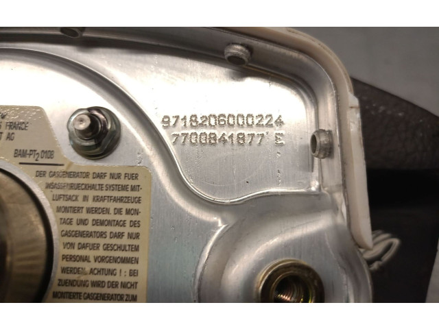 Подушка безопасности водителя 7700841877 Renault Clio I