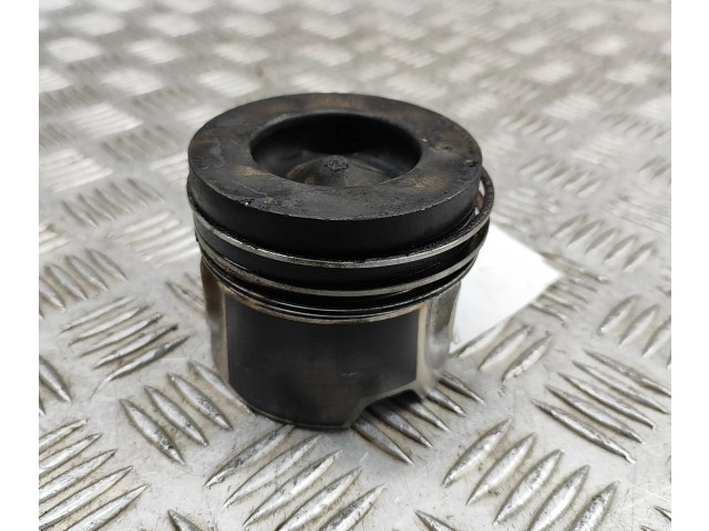 Píst 07L107065K Audi A6 S6 C6 4F CDYA