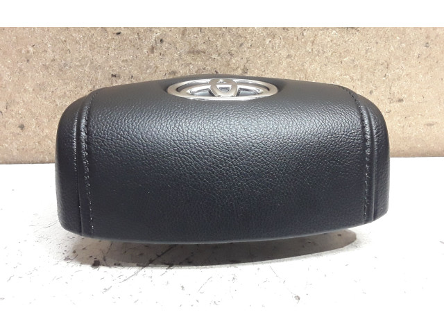 Подушка безопасности водителя 0589P1000183 Toyota Avensis T270