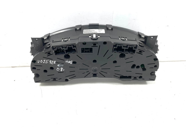 Панель приборов P05082683AH, TL8QI326711616   Chrysler Town & Country V       