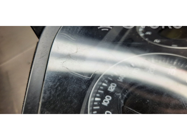 Панель приборов    Volvo V70       