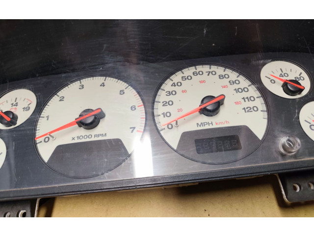 Панель приборов Jeep Grand Cherokee (WJ)