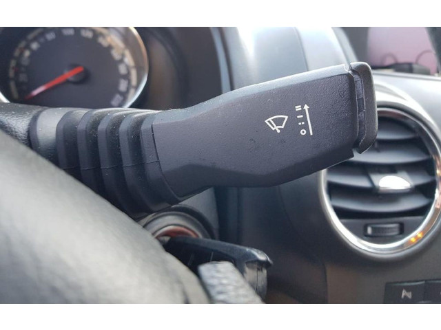 Кнопки рулевого колеса    Opel Antara