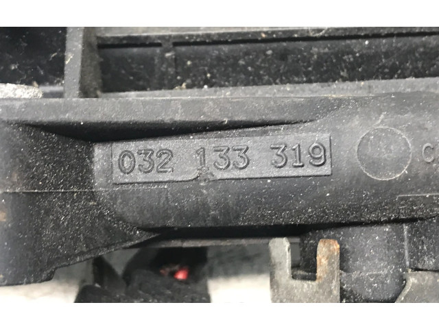 Топливная рампа 032133319   Volkswagen Golf III  