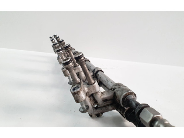 Vstřikovací lišta 070133317C Volkswagen Transporter - Caravelle T5 -