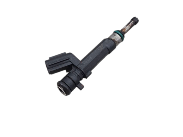 Vstřikovač 166001KT0A, 166001KT0A Nissan Juke I F15