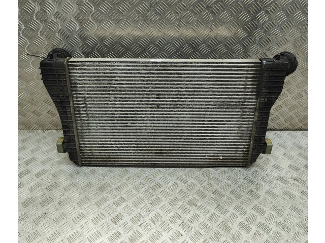 Интеркулер  1J0145803H   Volkswagen Golf IV 