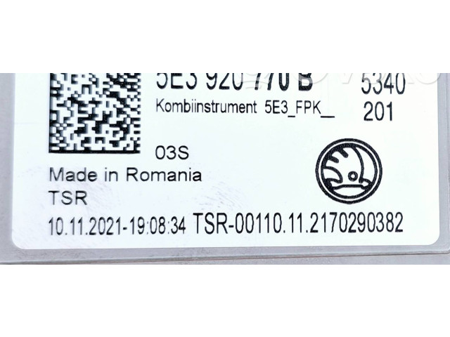 Панель приборов 5E3920770B Skoda Octavia Mk4