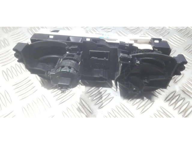 Блок управления климат-контролем 69667301, 69657032 Mitsubishi Colt