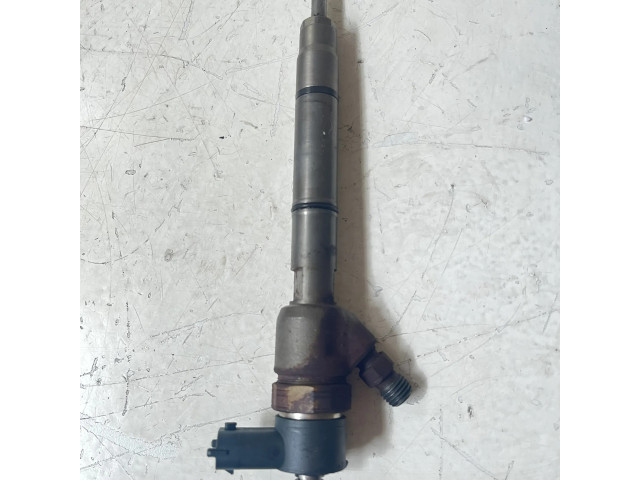 Vstřikovač 338002A900, 0445110320   Hyundai i30  pro naftový motor 1.6  
