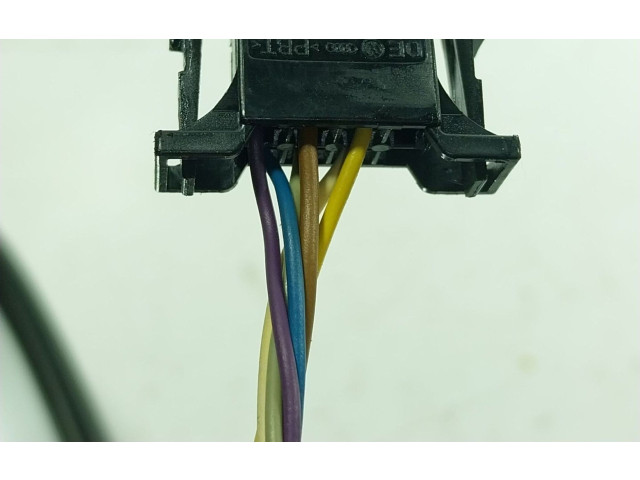 Зеркало электрическое Skoda Fabia Mk3 (NJ) 2015 - 2021 года