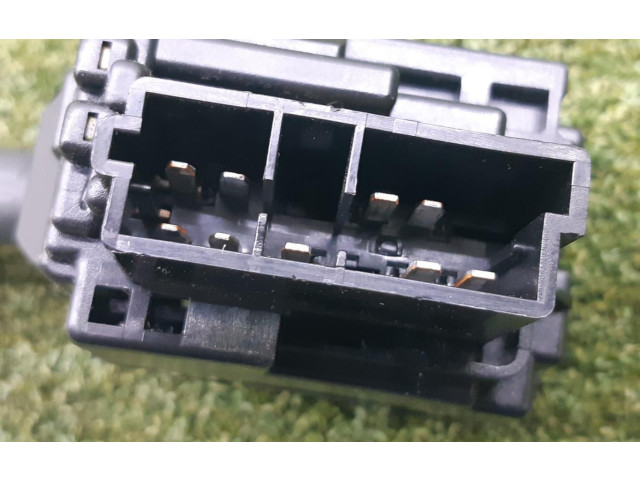 Включатель стеклоочистителей       Peugeot 106  1992 - 1995 года   