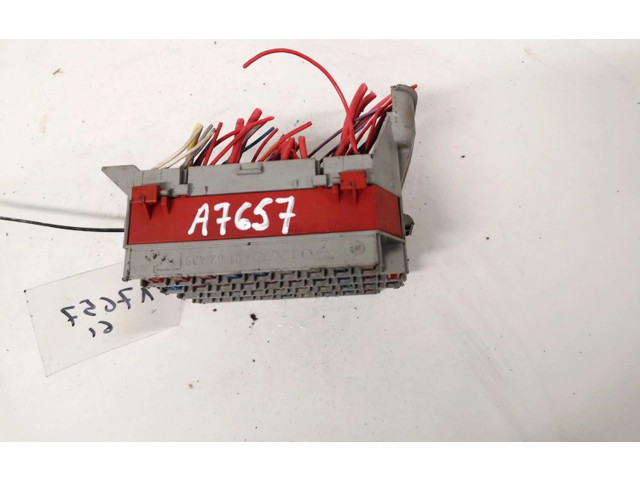 Блок предохранителей 9162439, 9162439 Volvo V70