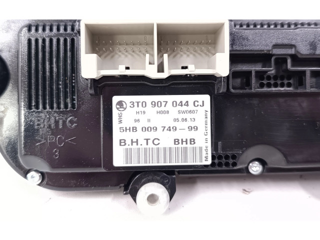 Блок управления климат-контролем 3T0907044CJ   Skoda Superb B6 (3T)