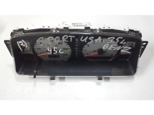 Přístrojová deska Mitsubishi Pajero Sport I 2002 MR962729