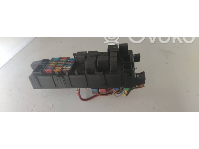 Блок предохранителей 8678449, 518828009   Volvo V70    