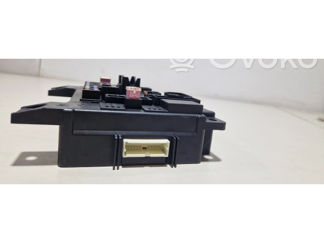 Блок предохранителей 8100B897 Mitsubishi Outlander