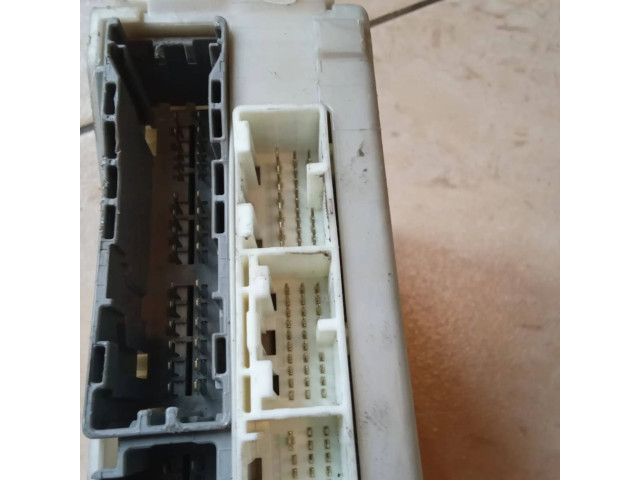 Блок предохранителей 8273053050, 0239 Lexus IS 220D-250-350