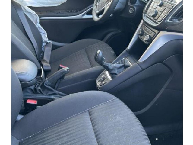Přístrojová deska Opel Zafira C 2012