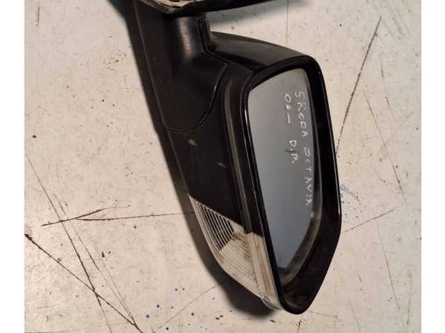 Зеркало (управляемое электричеством) E9024245, E9014245   Skoda Octavia Mk2 (1Z)