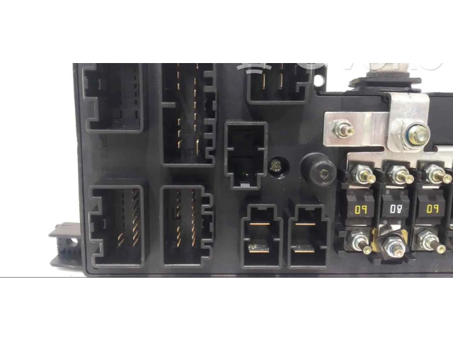 Блок предохранителей 518826011 Volvo XC90