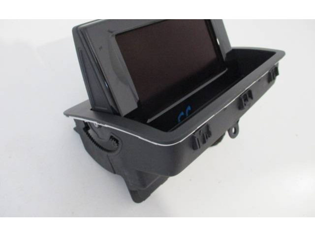 Дисплей 8UO857273A Audi Q3 8U