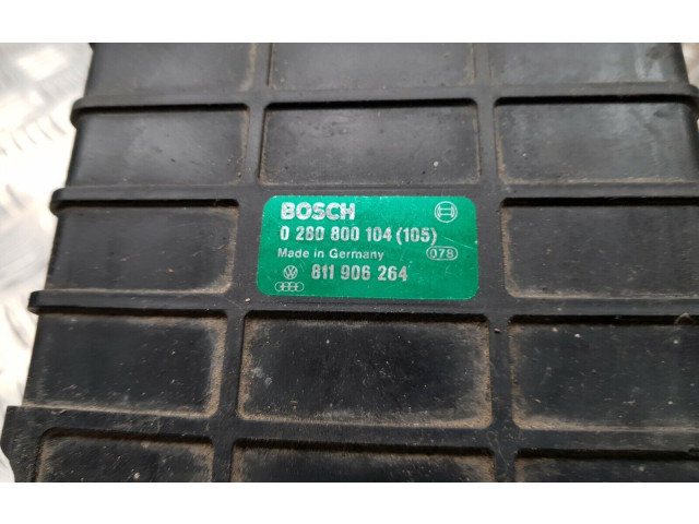 Блок предохранителей  811906264, 0280800104   Volkswagen Golf II    