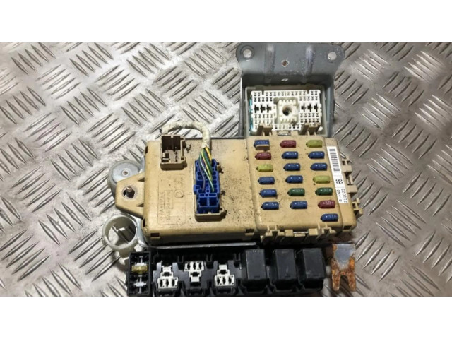 Pojistková skříňka jb200400, 211023 KIA Carnival 2000