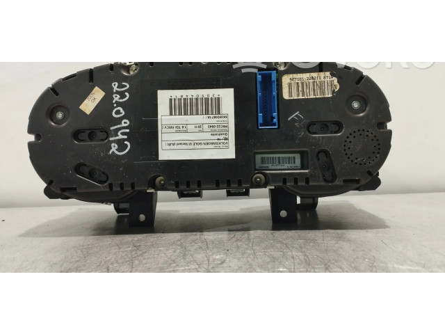 Панель приборов 5K0920871A   Volkswagen Golf VI       