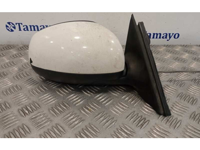 Зеркало электрическое Skoda Fabia Mk2 (5J) 2007 - 2014 года