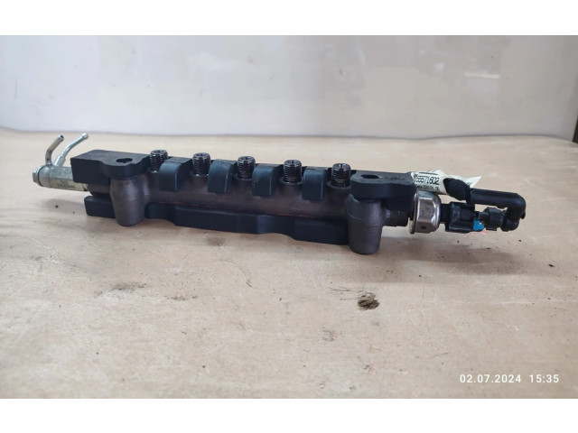 Vstřikovací lišta 55490702   Opel Astra K    B16DTE 