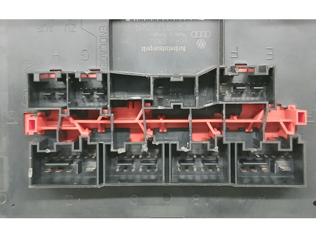 Pojistková skříňka 3C8937049E Volkswagen PASSAT